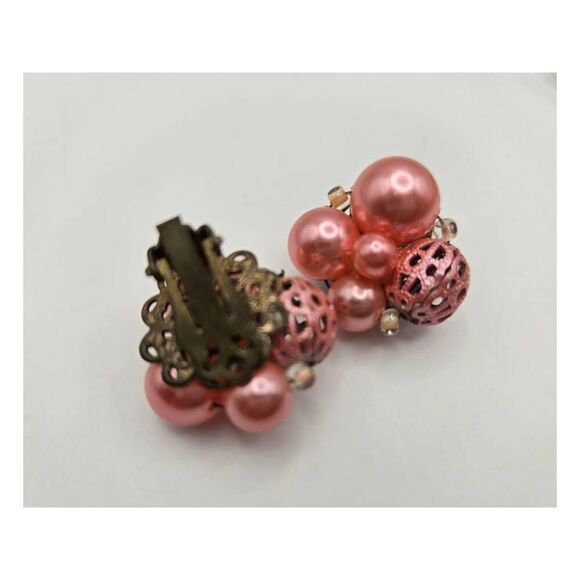 Vintage 1950's Pink On Pink Beaded Clusters Earrings - Picture 2 of 5